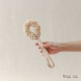  Cây cọ rửa đa năng xơ mướp Vi Lâm cán gỗ (28cm) 