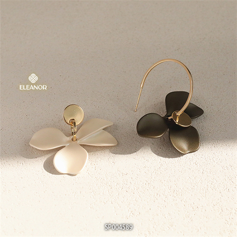  Bông tai - SP004589 đen trắng 