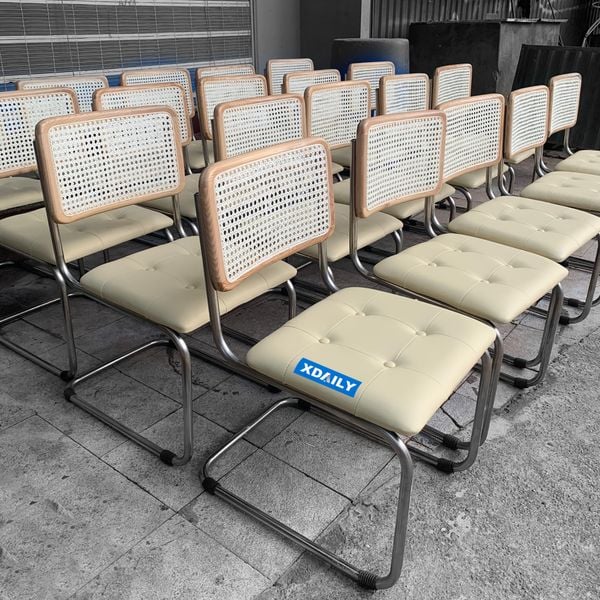 Ghế tựa mây Cessa A