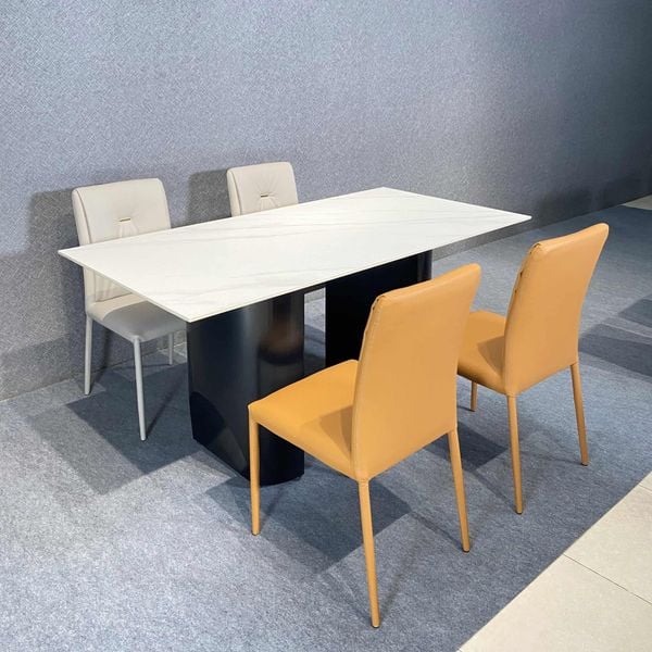 Bàn ăn XDAILY - Wedge dining table