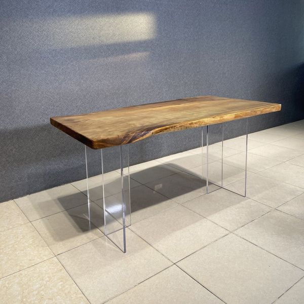 Chân bàn ăn xuyên sáng - Bàn ăn trong suốt