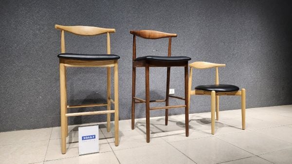 GHẾ ĂN XDAILY - GHẾ SỪNG BÒ ĐỆM VUÔNG