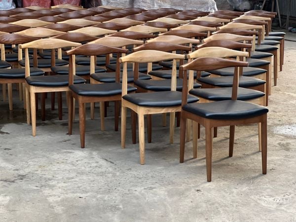 GHẾ ĂN XDAILY - GHẾ SỪNG BÒ ĐỆM VUÔNG