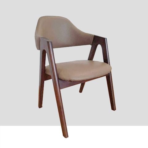 ghế-ăn-chữ-a-xdaily