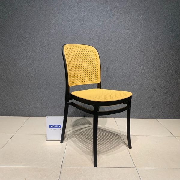 Ghế ăn XDAILY - Thonet mây nhựa