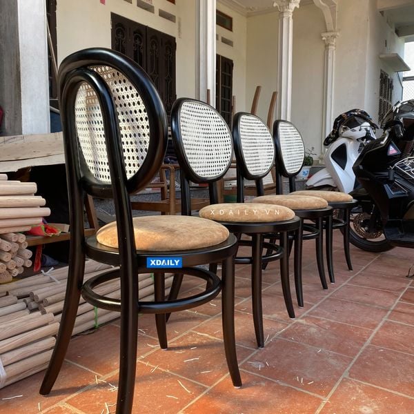 Ghế mây tựa tròn