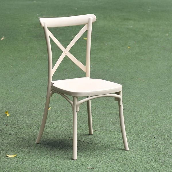 Ghế nhựa đúc XDAILY - Bistro plastic chair | Ghế nhựa cho quán cà phê.