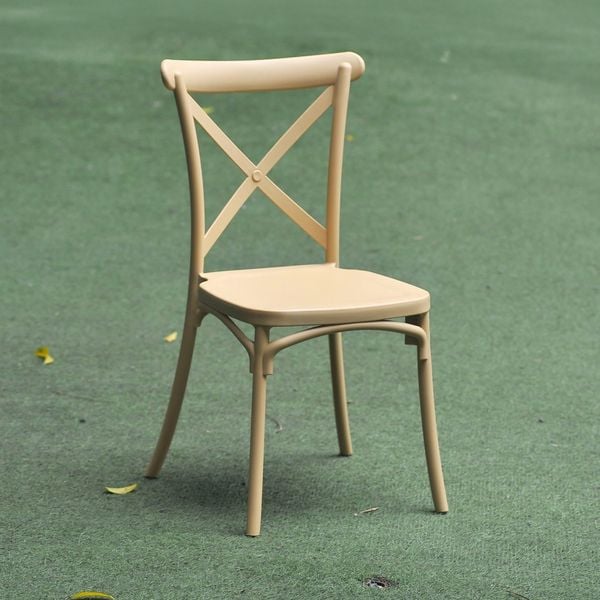 Ghế nhựa đúc XDAILY - Bistro plastic chair | Ghế nhựa cho quán cà phê.