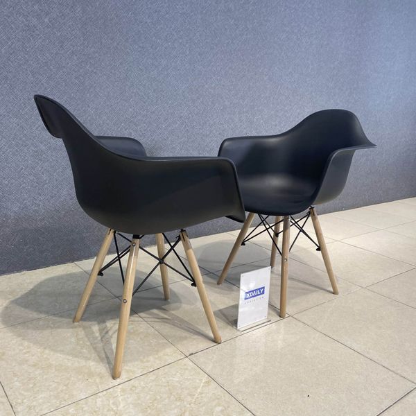 GHẾ THUYỀN NHỰA - CHÂN GỖ