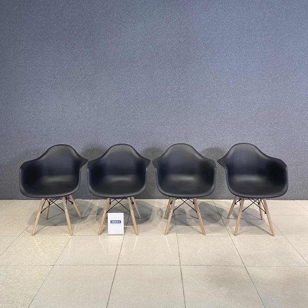 GHẾ THUYỀN NHỰA - CHÂN GỖ