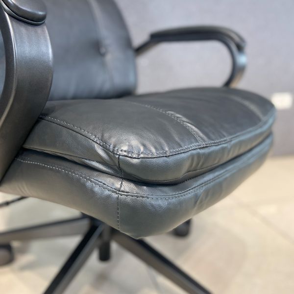 Ghế văn phòng chân xoay XDAILY - GX0