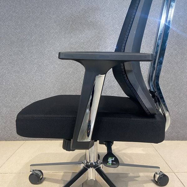 Ghế văn phòng chân xoay XDAILY XM01