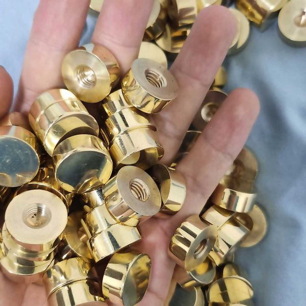 Phụ kiện núm đồng D19