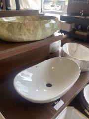 Lavabo Đặt Bàn LV-8533 – Sứ Trắng Cao Cấp, Kiểu Dáng Tinh Tế