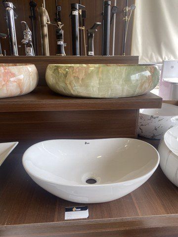 Lavabo Đặt Bàn LV-8533 – Sứ Trắng Cao Cấp, Kiểu Dáng Tinh Tế