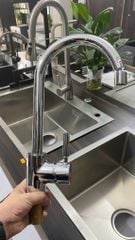 Vòi rửa bát nóng lạnh VC010 – Inox 304 bền đẹp, an toàn