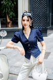  Áo denim cổ tim xanh 