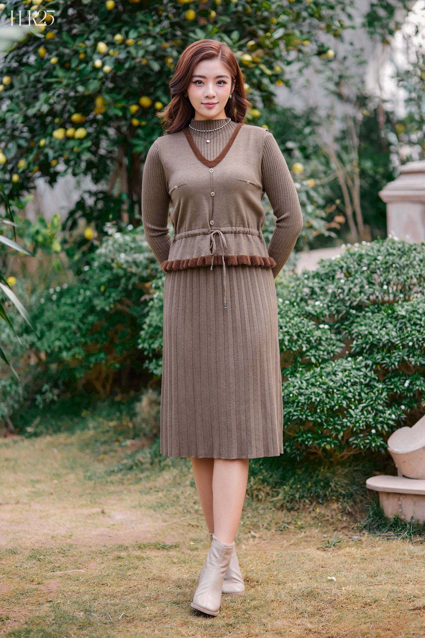 Set váy nữ ngắn  sơ mi  gile  chân váy  cà vạt xstore  đầm thiêt kế  dự tiệc tiểu thư chân váy xếp ly vintage