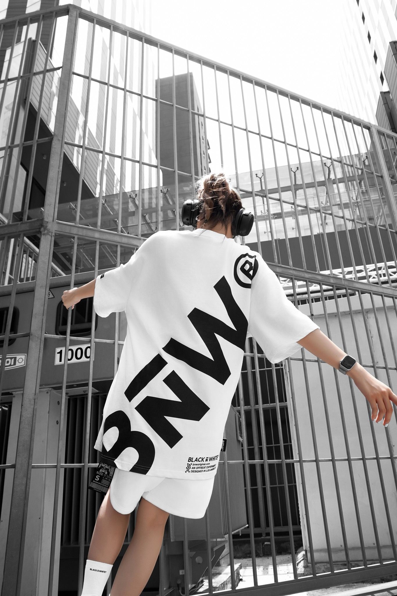 ★2024SS新作★BORN TO WIN★BLUR B PIGMENT OVER FIT T-SHIRTS BORN TO WIN T-SHIRT - BLACK – MOVI ATHLETIC