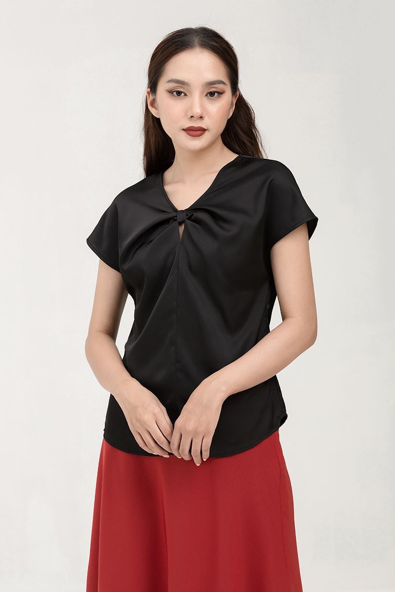  Áo kiểu nữ tay ngắn cổ V FWBL22SS06C 