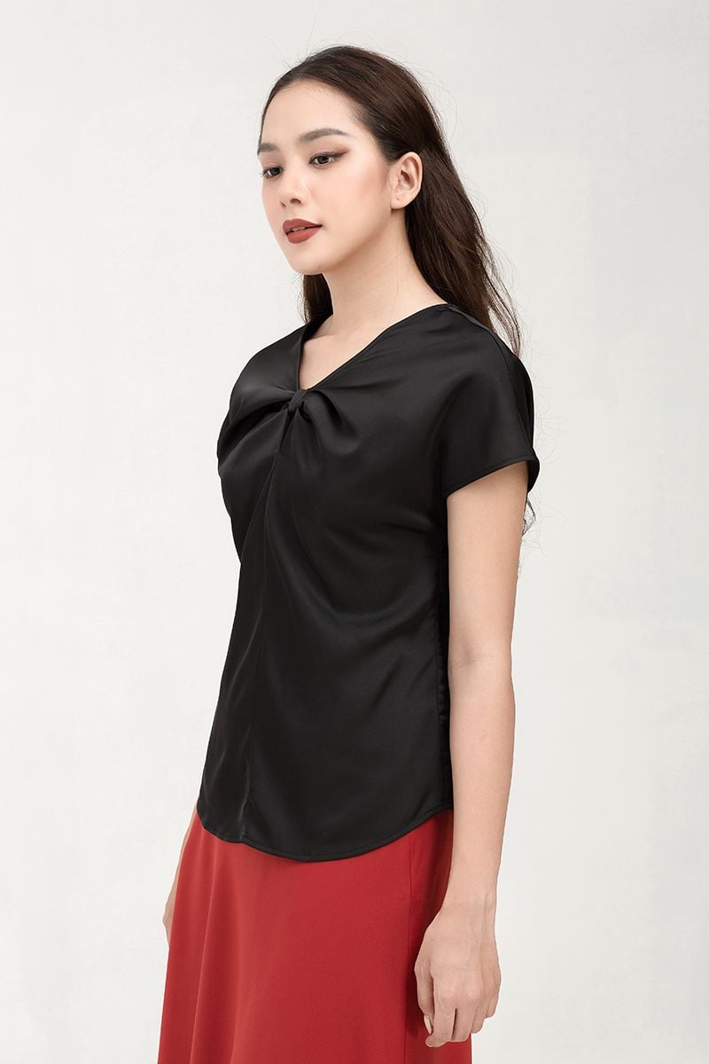  Áo kiểu nữ tay ngắn cổ V FWBL22SS06C 
