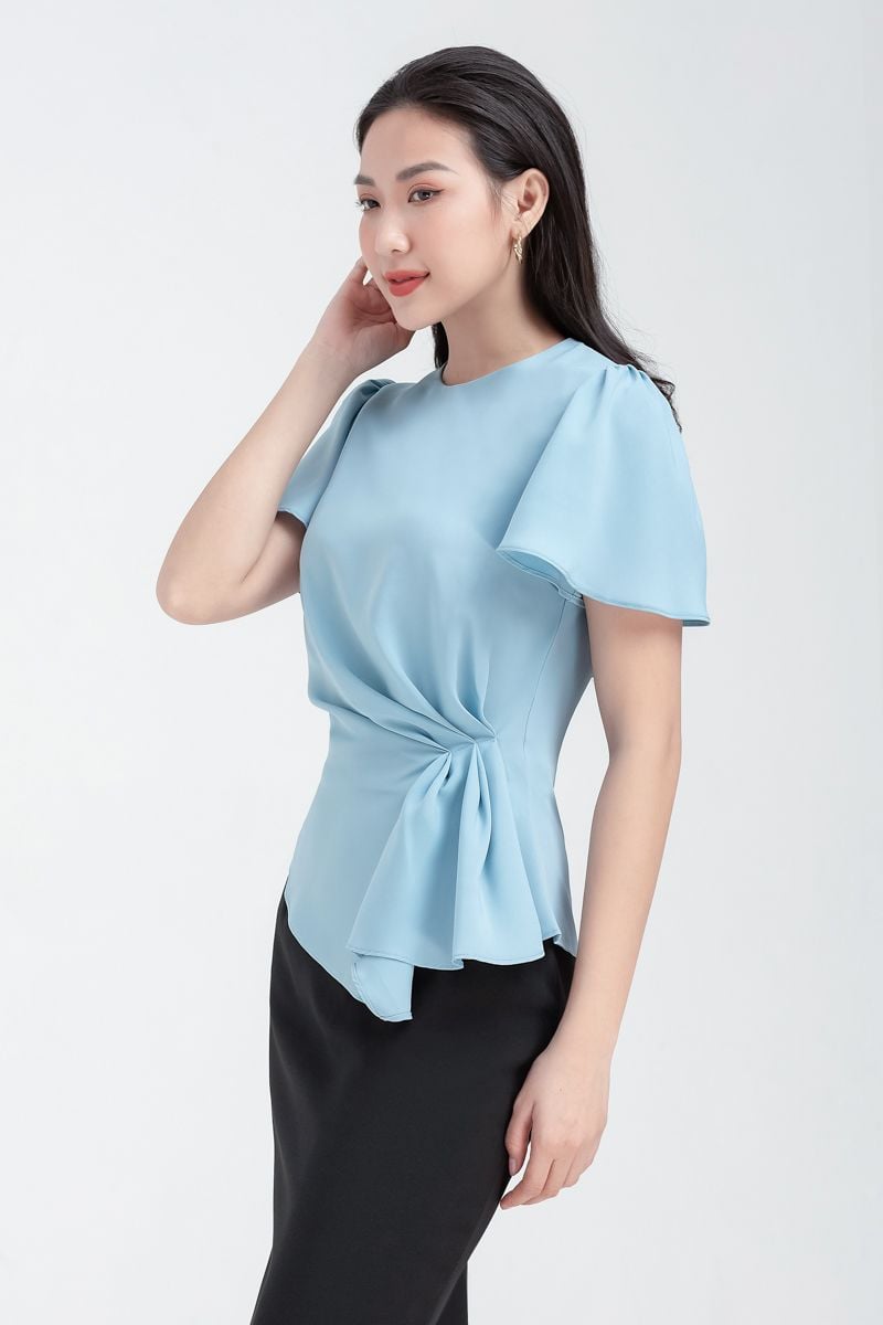  Áo kiểu nữ xếp ly chéo eo FWBL22SS12G 