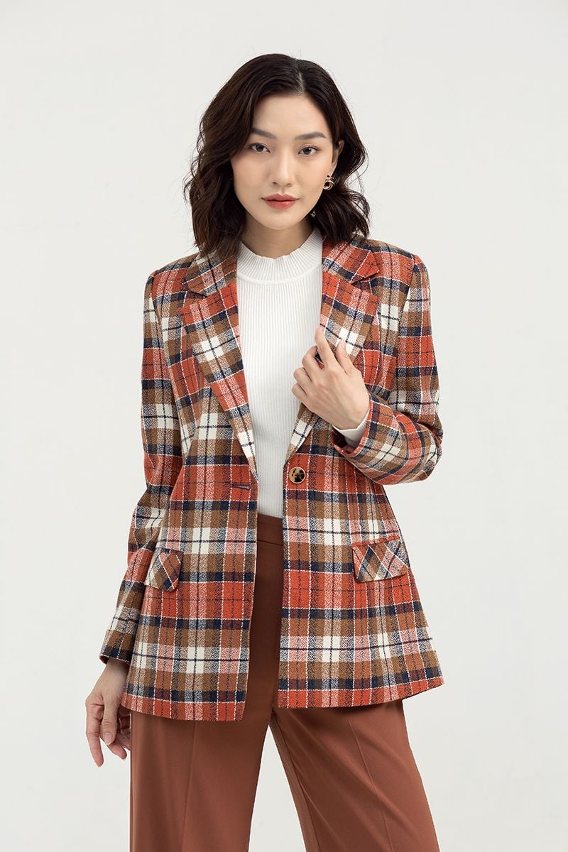  Áo blazer nữ tay dài họa tiết kẻ caro FWBZ22SS01L 