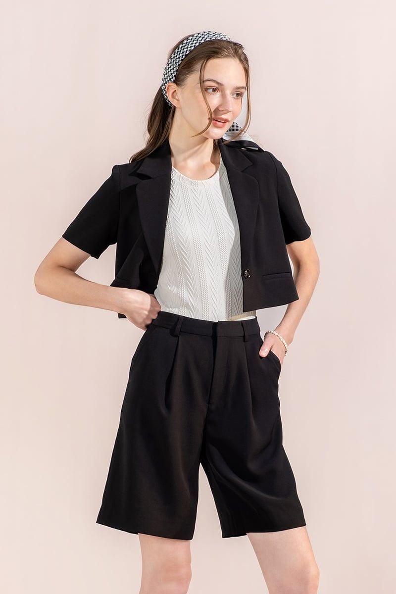  Áo Blazer Nữ Dáng Croptop FWBZ24SS03C 