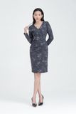  Đầm nữ form ôm tay dài in họa tiết FWDR22FH04C 