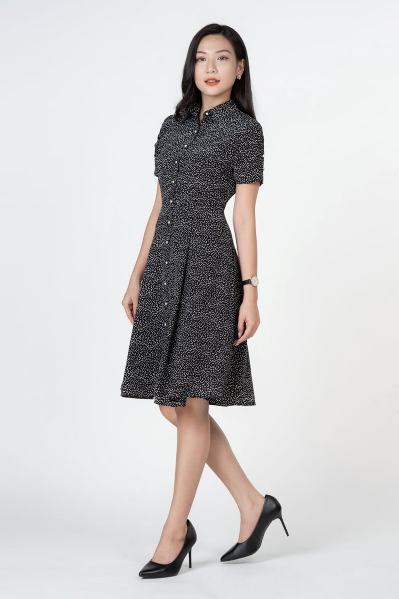  Đầm sơ mi dáng chữ A in họa tiết FWDR22FH21C 