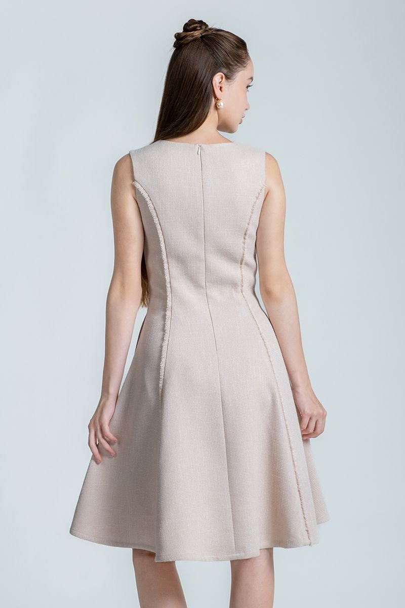  Đầm Sát Nách Cổ Tròn FWDR24FH11G 