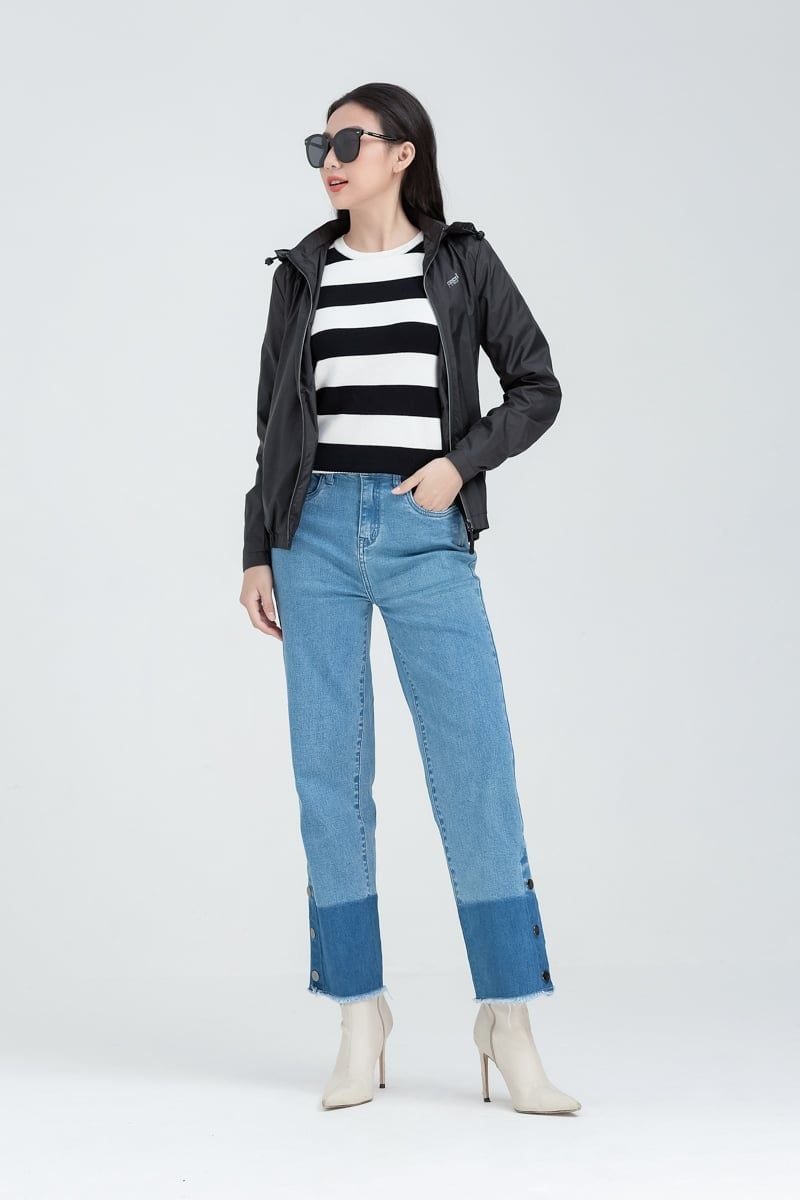  Áo khoác nữ có nón FWJK22SS02H 