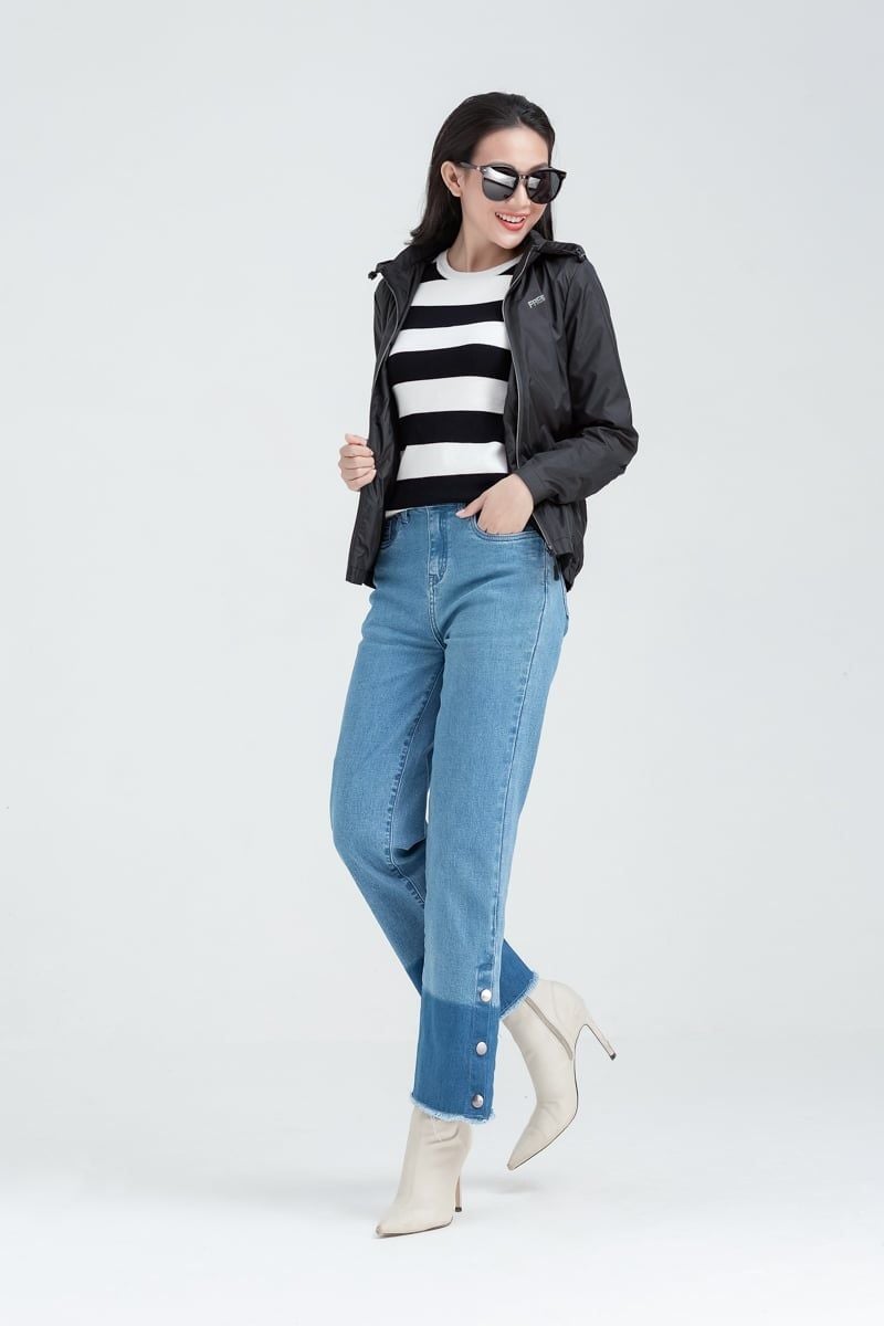  Áo khoác nữ có nón FWJK22SS02H 