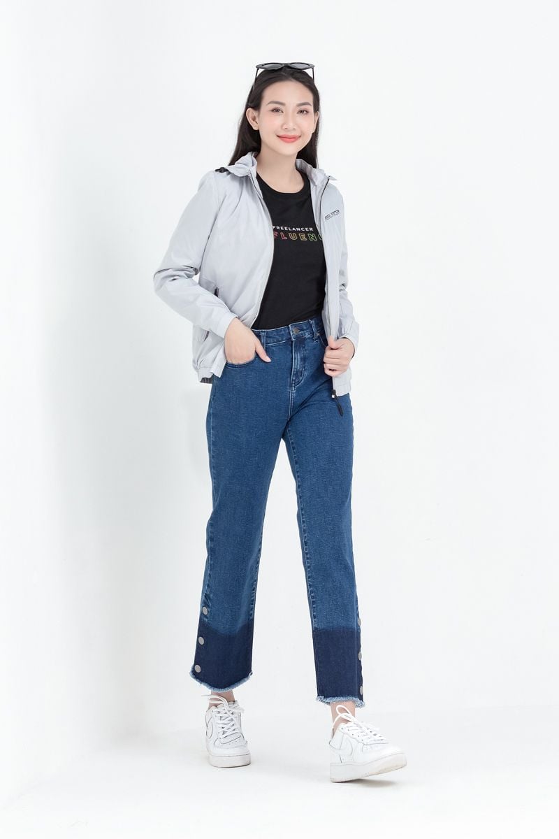  Áo khoác nữ có nón FWJK22SS02H 