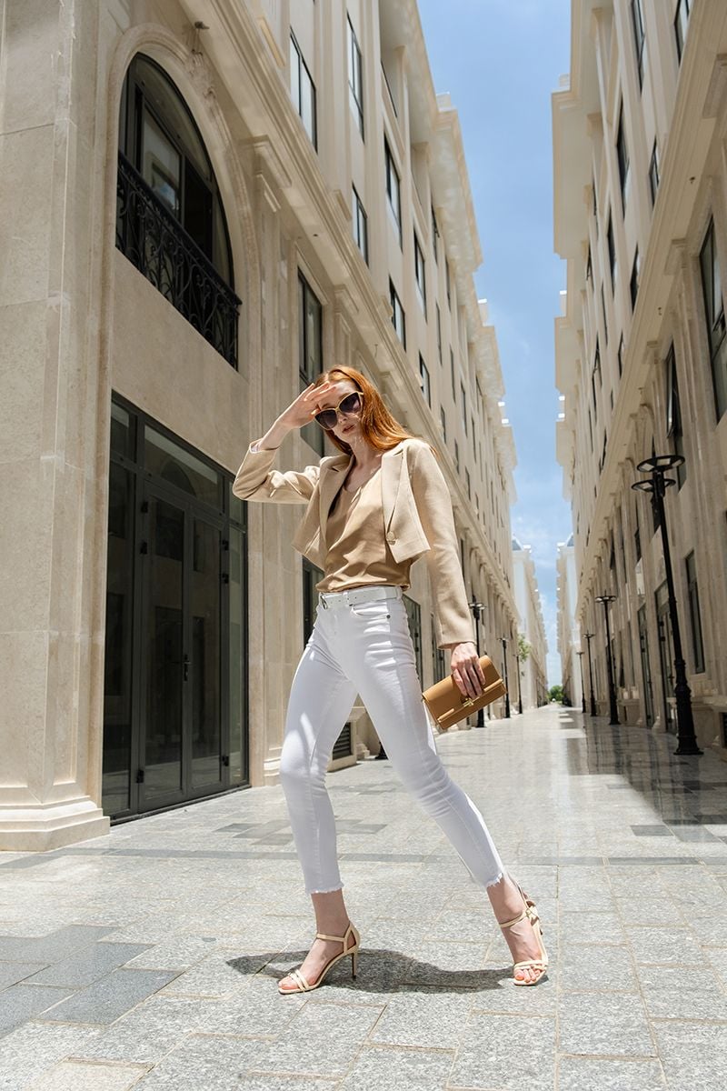  Quần jeans nữ dáng skinny lai tua rua FWJN22FH07C 