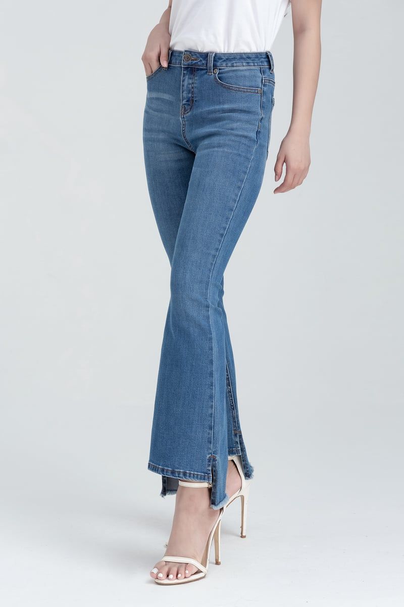  Quần jeans nữ lưng cao ống loe  FWJN22FH15G 