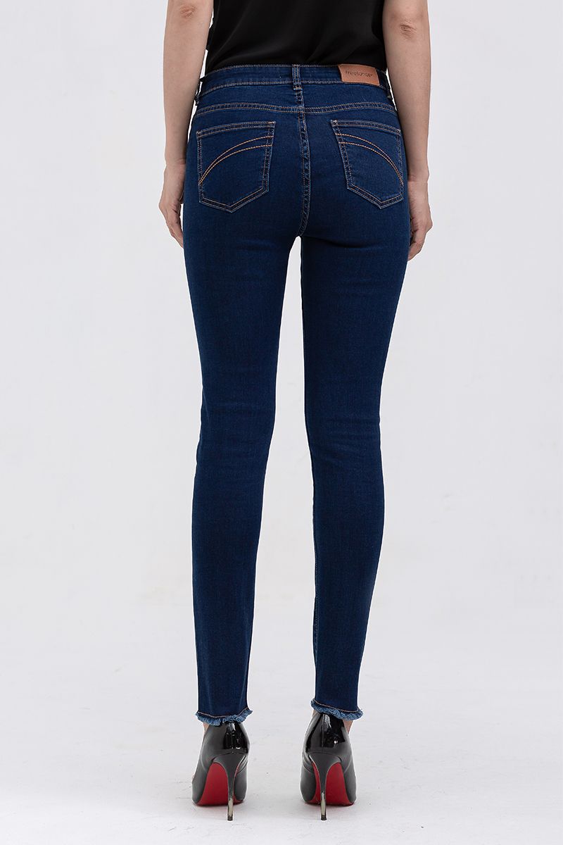  Quần jeans nữ ống tua rua FWJN22SS01C 