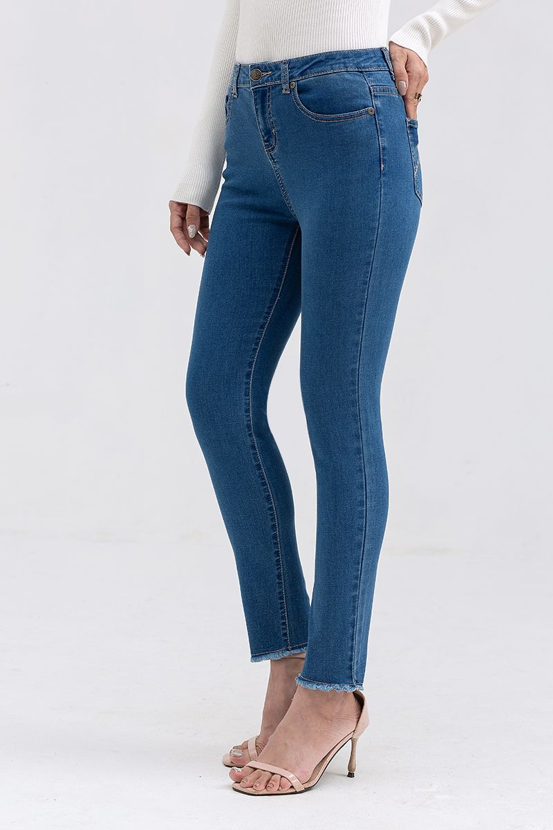  Quần jeans nữ ống tua rua FWJN22SS01C 