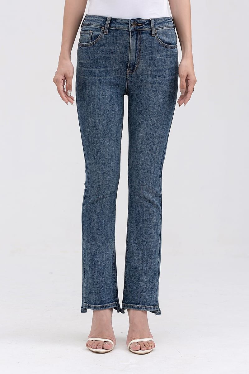  Quần jeans nữ ống loe lệch lai FWJN22SS05L 