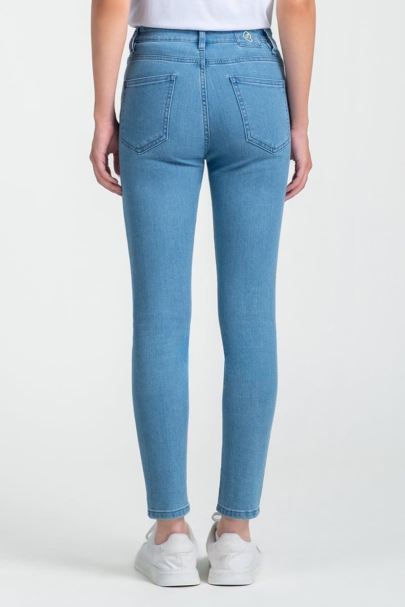  Quần Jeans Form Ôm FWJN25SS04G 