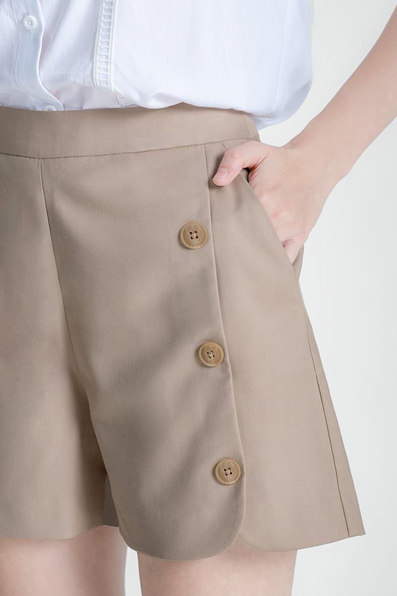  Quần Short Đắp Tà Cạp Cao Freelancer FWSP24FH04C 