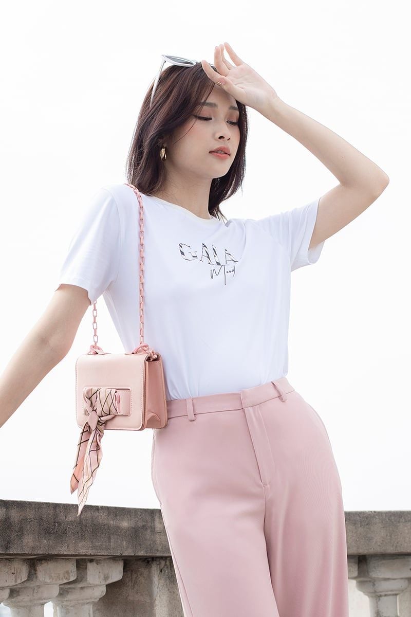  Áo thun nữ cotton in họa tiết FWTS22SS02L 
