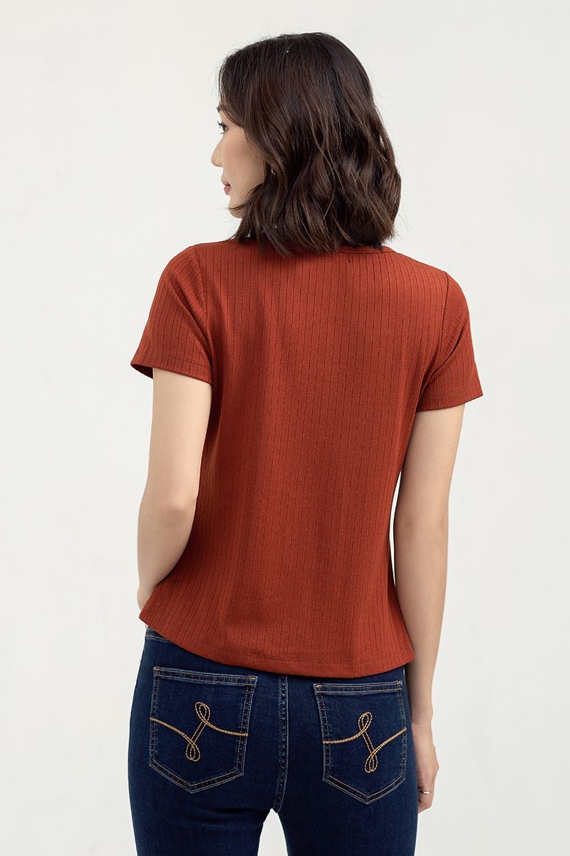  Áo thun nữ cổ tròn phối nút FWTS22SS05L 