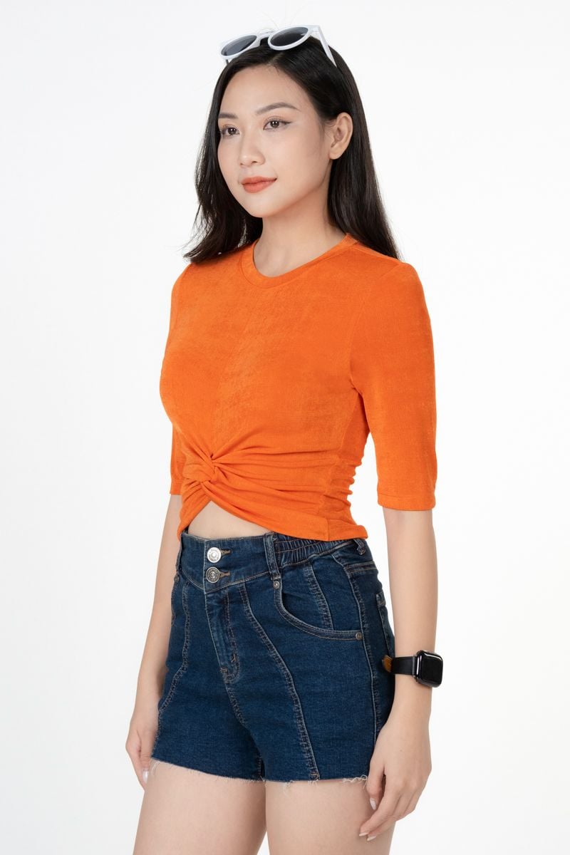  Áo Croptop Nữ Xoắn Eo FWTS23SS06C 