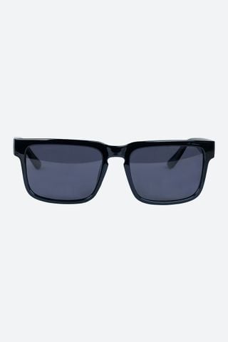 mau_BLACK