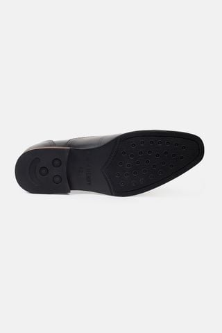 mau_BLACK