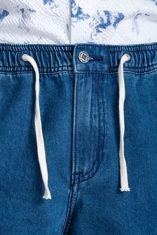 mau_JEAN