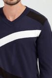  Áo len form vừa cổ tim SW22FH04T-LA 