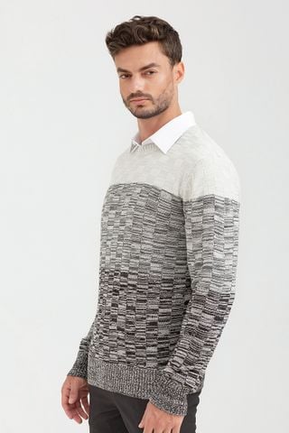 mau_GREY
