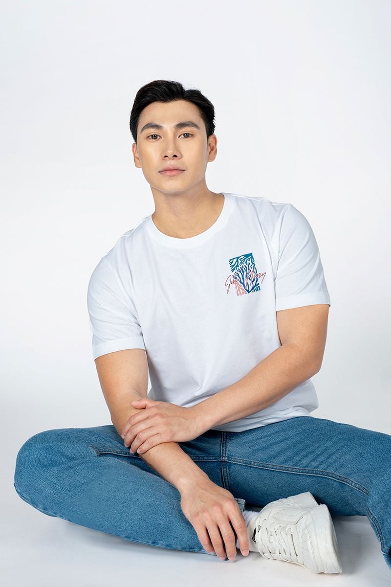  Áo Thun Tay Ngắn Form Vừa TS24SS07C-RGUS 